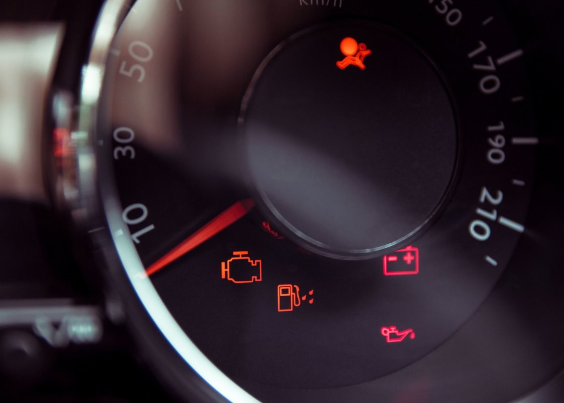 4 Car Warning Lights You Shouldn’t Ignore