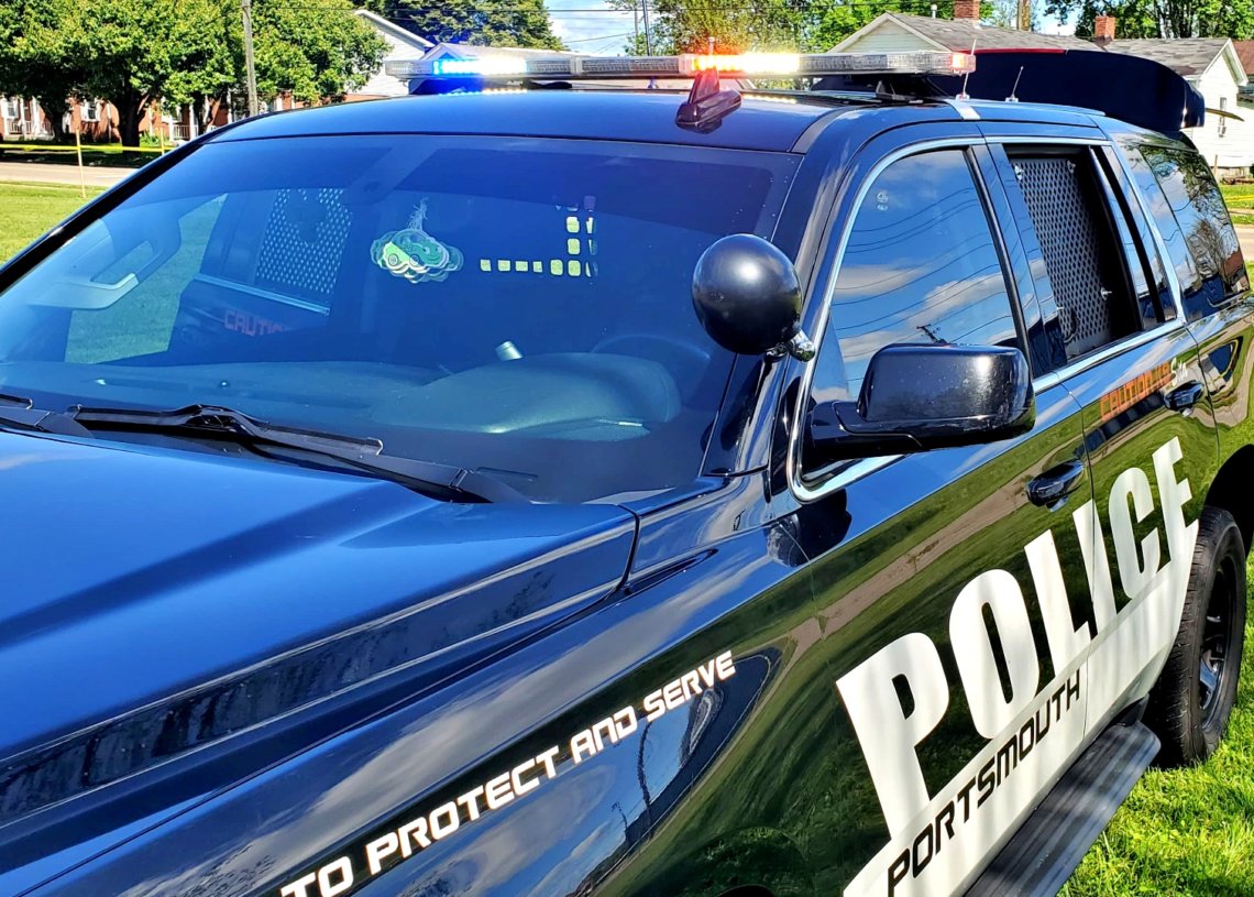 Portsmouth Police Officer Assists Disabled Woman In Need