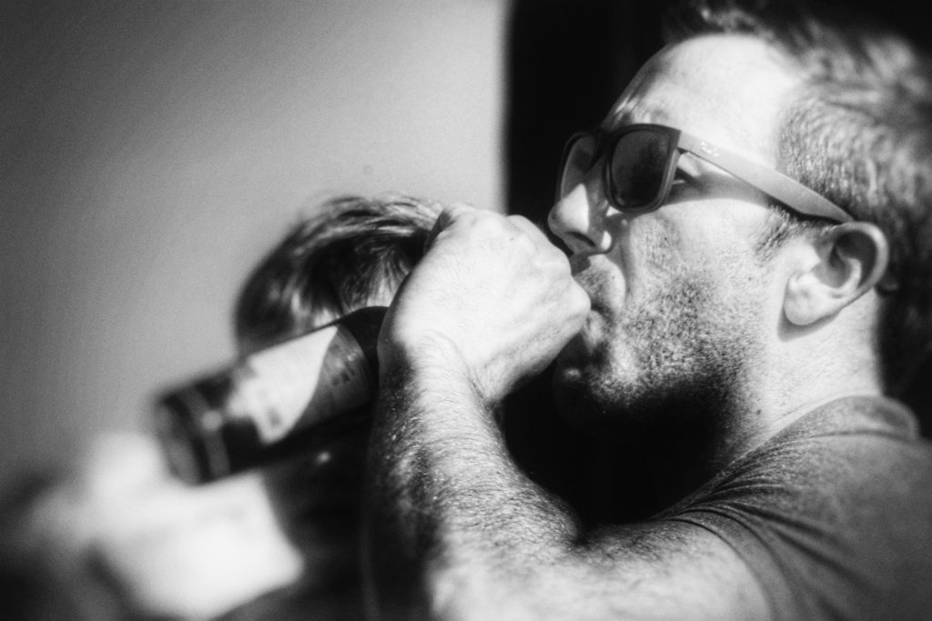 Drunk Dad Endangers Daughter