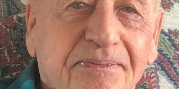 Earl Emerson Holcomb, 91, of South Portsmouth
