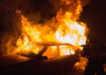 Car Bursts Into Flames on Poplar