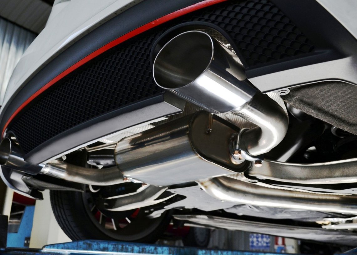 Signs Your Vehicle’s Exhaust Manifold Is Damaged