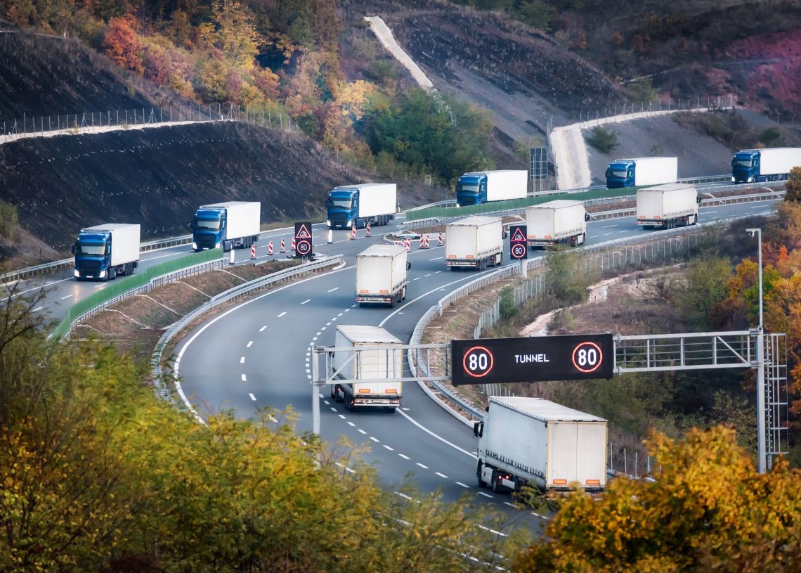 Tips for Safely Sharing the Road With Semi-Trucks