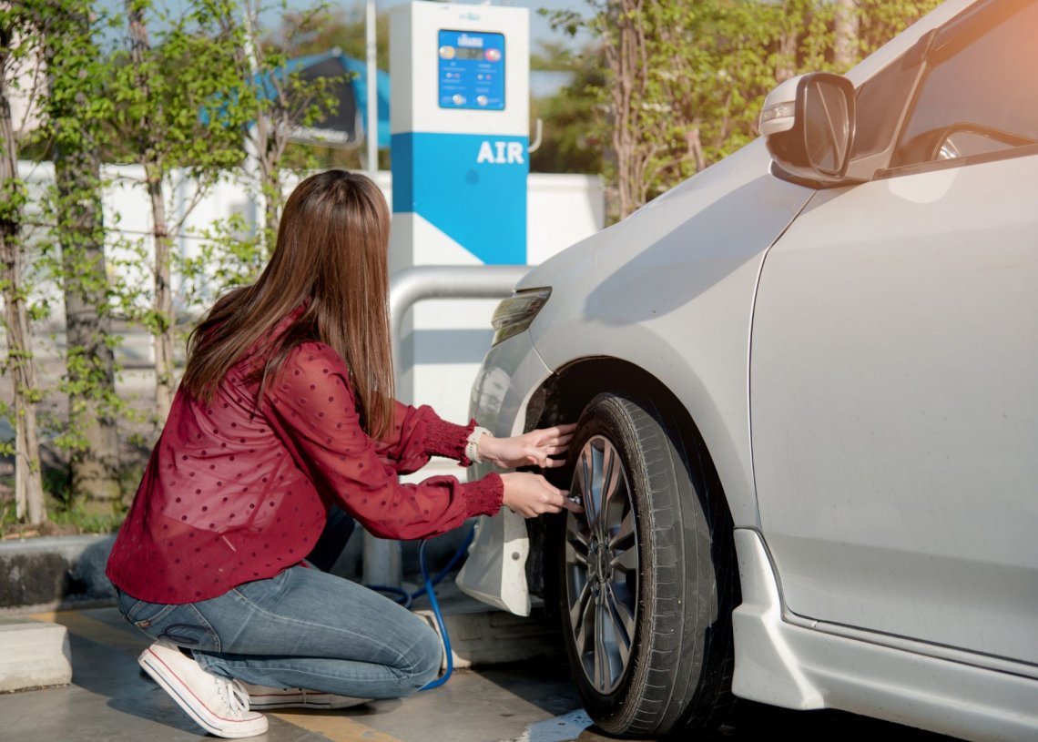 Beginner Tips for Putting Air in Your Tires