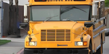 bus schoolbus