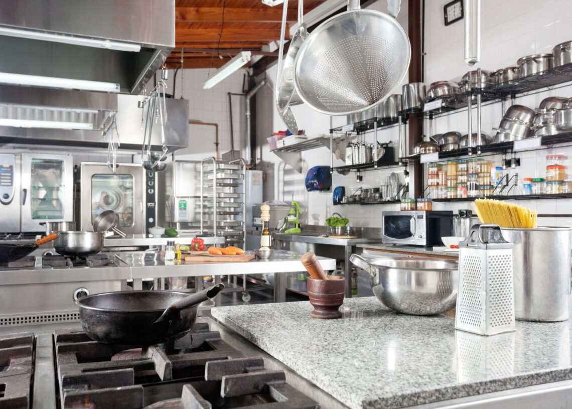 What You Should Know When Considering Opening a Restaurant