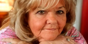 Vivian Maura Wetzell