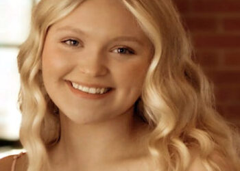  Maddison Olivia Leightenheimer