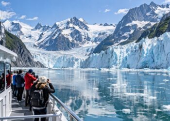 glacier cruise
